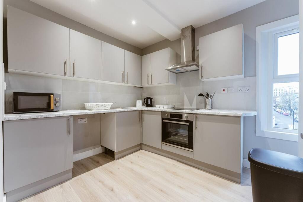 Charming Central London Kitchenette - Your Ideal Stay In The Heart Of The City Exteriör bild