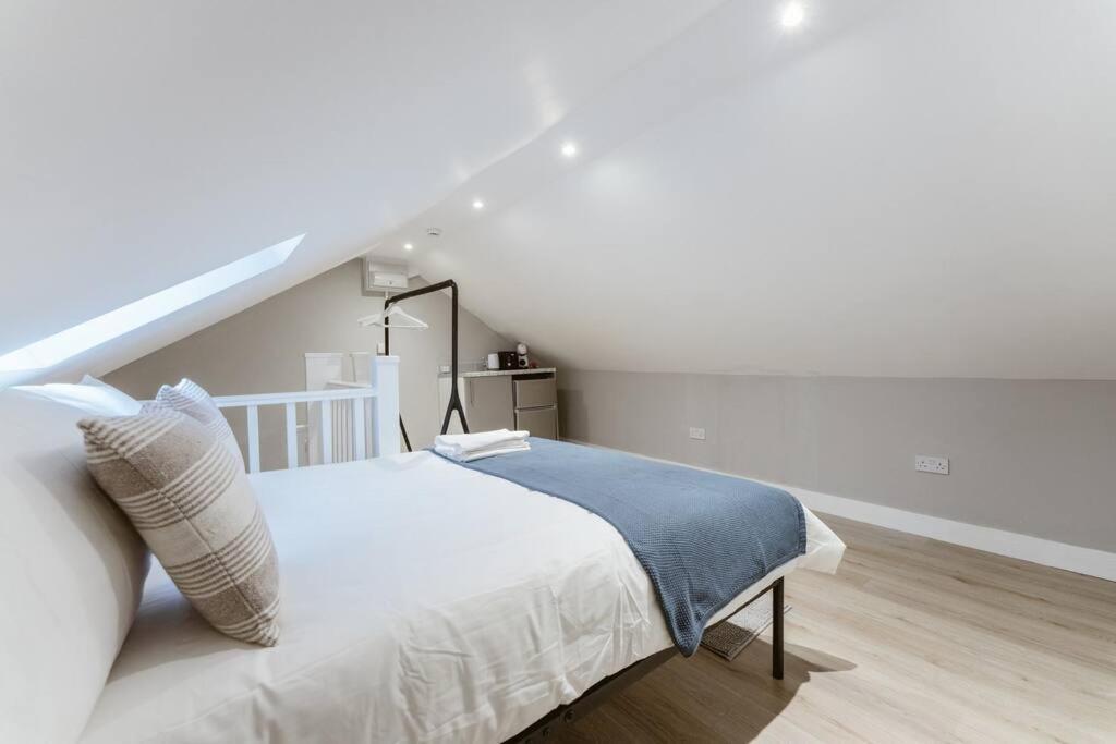 Charming Central London Kitchenette - Your Ideal Stay In The Heart Of The City Exteriör bild
